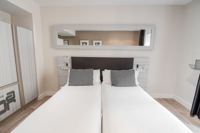 Imagen de la habitación del Hotel Petit Palace Puerta del Sol. Foto 8