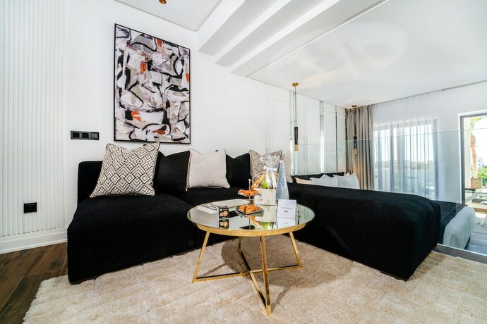 Imagen general del Hotel Petit Palace Suites. Foto 3