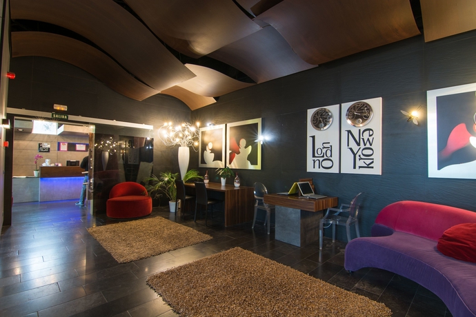 Imagen de los interiores del Hotel Petit Palace Tamarises. Foto 17