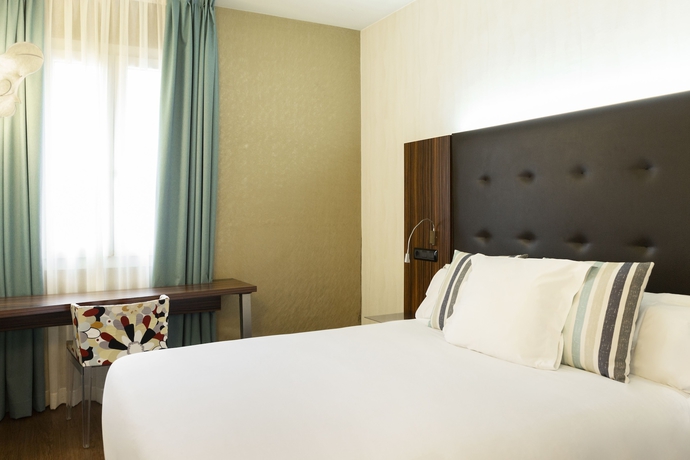 Imagen de la habitación del Hotel Petit Palace Tamarises. Foto 13