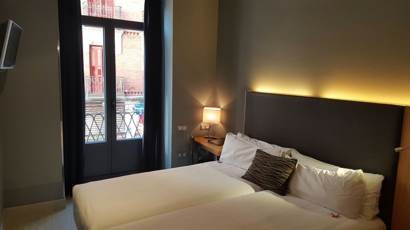 Imagen de la habitación del Hotel Petit Palace Tres Cruces. Foto 10