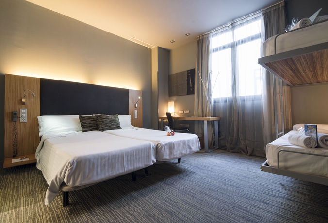 Imagen de la habitación del Hotel Petit Palace Tres Cruces. Foto 13