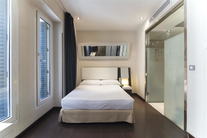 Imagen de la habitación del Hotel Petit Palace Triball. Foto 8