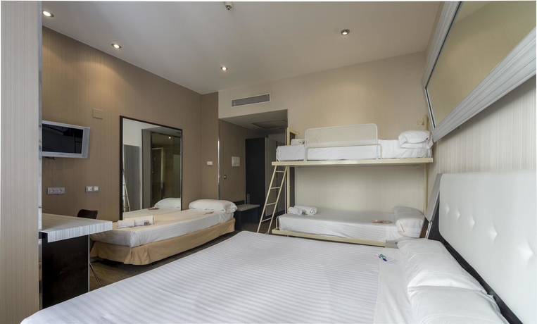 Imagen de la habitación del Hotel Petit Palace Triball. Foto 11