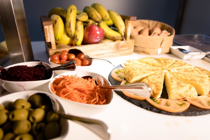 Imagen del bar/restaurante del Hotel Petit Palace Triball. Foto 3