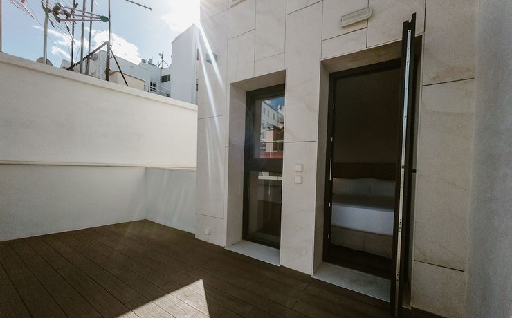 Imagen de los exteriores del Hotel Petit Palace Vargas. Foto 16