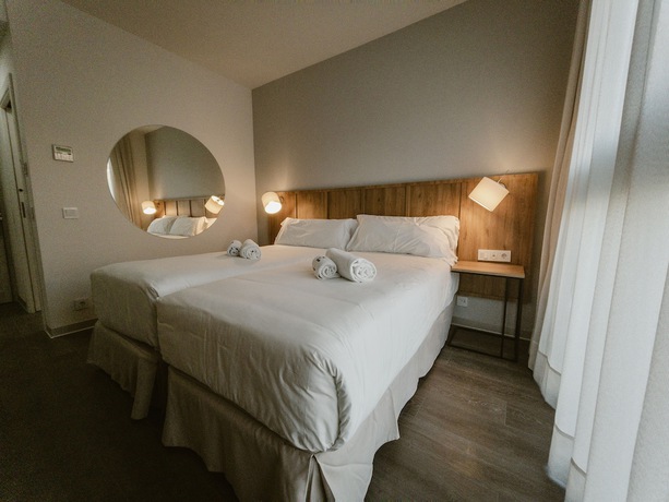 Imagen de la habitación del Hotel Petit Palace Vargas. Foto 12