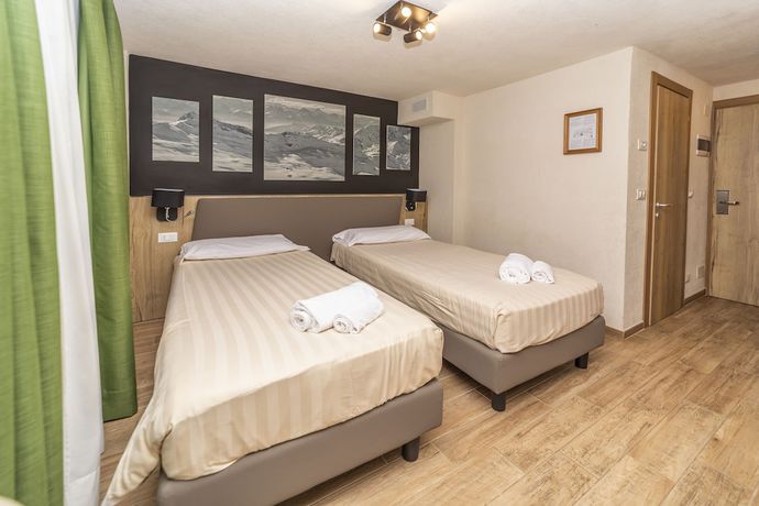 Imagen de la habitación del Hotel Petit Palais, Cielo Alto. Foto 9