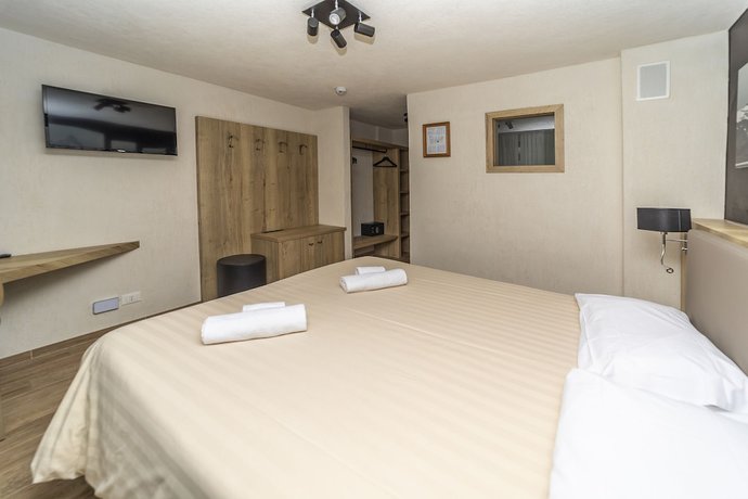 Imagen de la habitación del Hotel Petit Palais, Cielo Alto. Foto 19