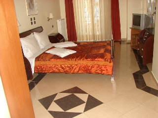 Imagen de la habitación del Hotel Petit Palais, Loutraki. Foto 8