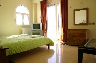Imagen de la habitación del Hotel Petit Palais, Loutraki. Foto 9
