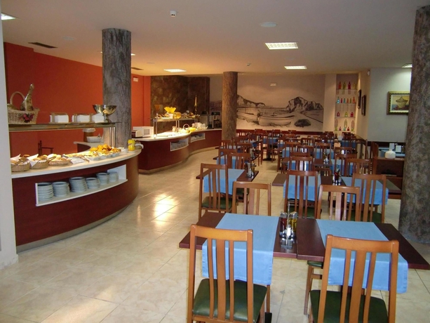 Imagen del bar/restaurante del Hotel Petit Palau - Adults Only. Foto 5