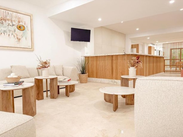 Imagen del bar/restaurante del Hotel Petit Paris. Foto 2