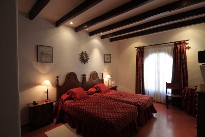 Imagen general del Hotel Petit Restaurante Ses Rotges - Adults Only. Foto 5