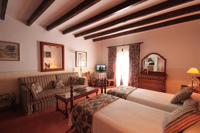 Imagen general del Hotel Petit Restaurante Ses Rotges - Adults Only. Foto 16