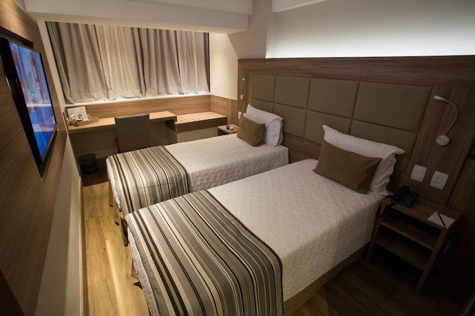 Imagen de la habitación del Hotel Petit Rio. Foto 17