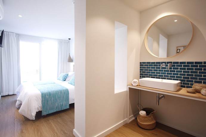 Imagen de la habitación del Hotel Petit Rocamar - Adults Only. Foto 8
