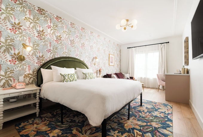 Imagen de la habitación del Hotel Petit Soleil. Foto 2