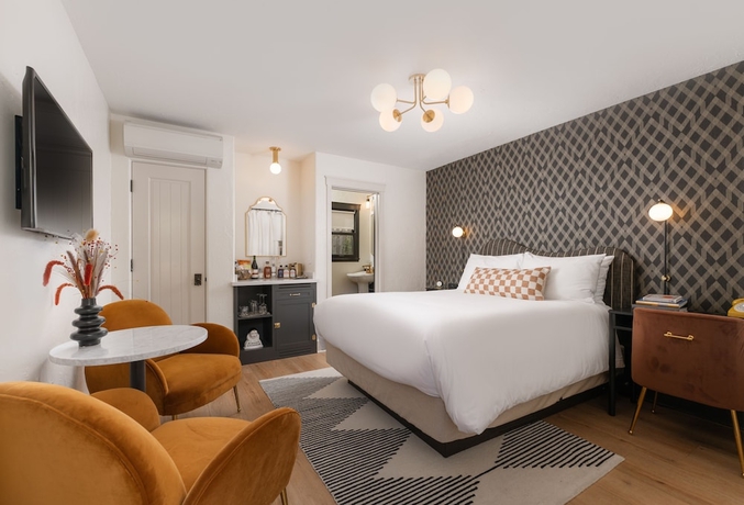 Imagen de la habitación del Hotel Petit Soleil. Foto 9
