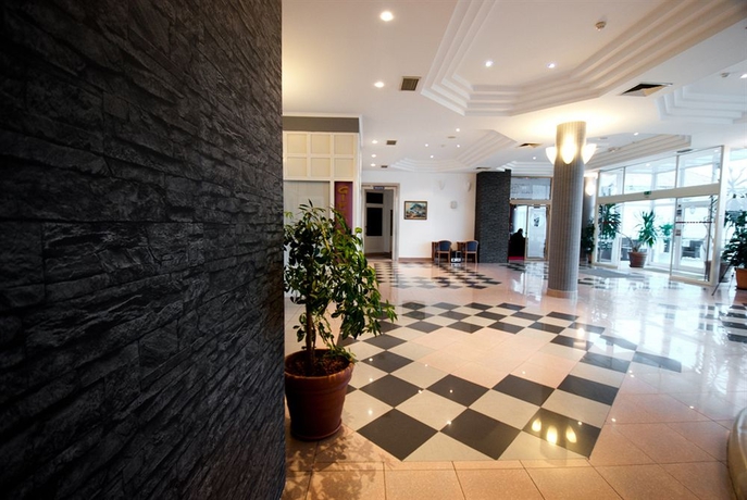 Imagen de los interiores del Hotel Petka. Foto 12