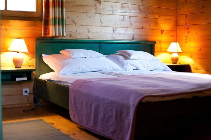 Imagen de la habitación del Hotel Petneh&aacute;zy. Foto 2