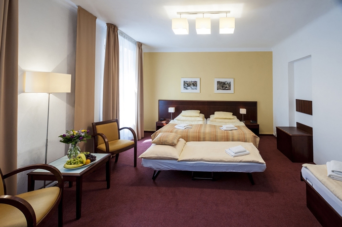 Imagen de la habitación del Hotel Petr, Praga. Foto 10