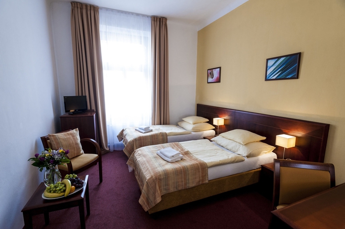 Imagen de la habitación del Hotel Petr, Praga. Foto 11