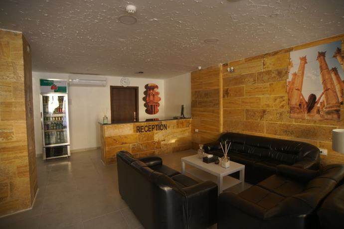 Imagen de los interiores del Hotel Petra Aretas. Foto 20