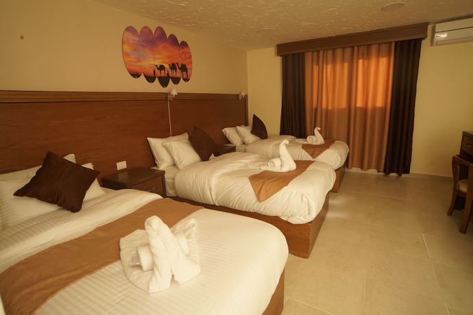 Imagen de la habitación del Hotel Petra Aretas. Foto 19