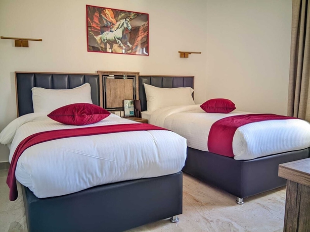 Imagen de la habitación del Hotel Petra Bermudez. Foto 8