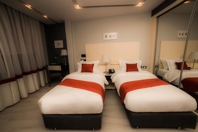 Imagen de la habitación del Hotel Petra Boutique. Foto 10