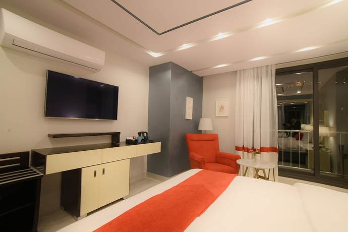 Imagen de la habitación del Hotel Petra Boutique. Foto 18