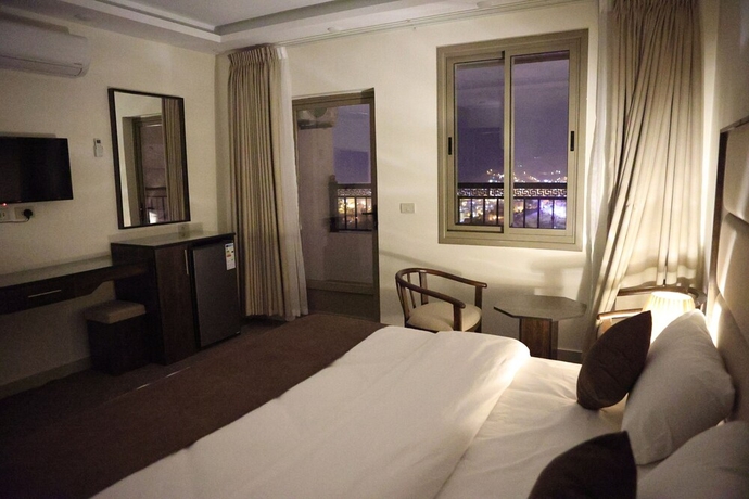 Imagen de la habitación del Hotel Petra Brothers. Foto 5