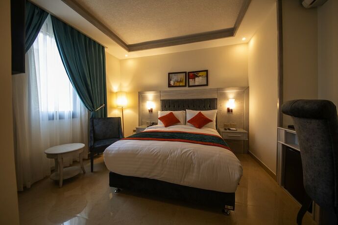 Imagen de la habitación del Hotel Petra Canyon. Foto 21