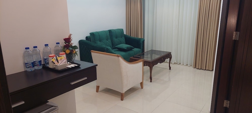 Imagen de la habitación del Hotel Petra Elite. Foto 18