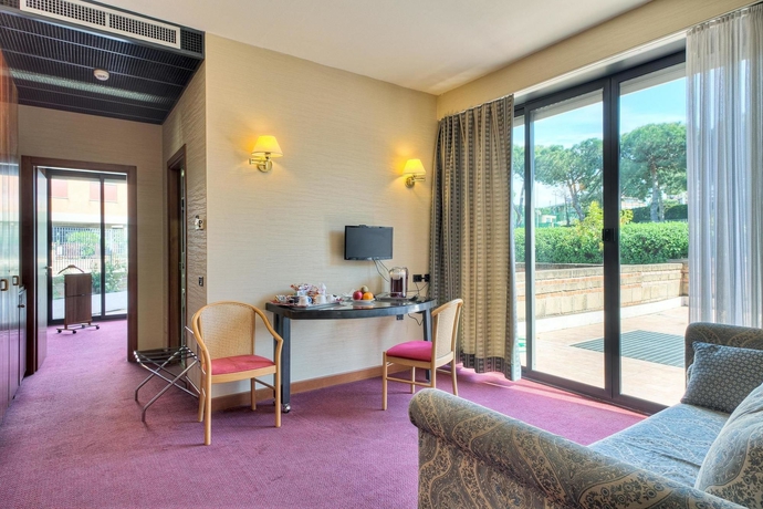 Imagen de la habitación del Hotel Petra. Foto 7