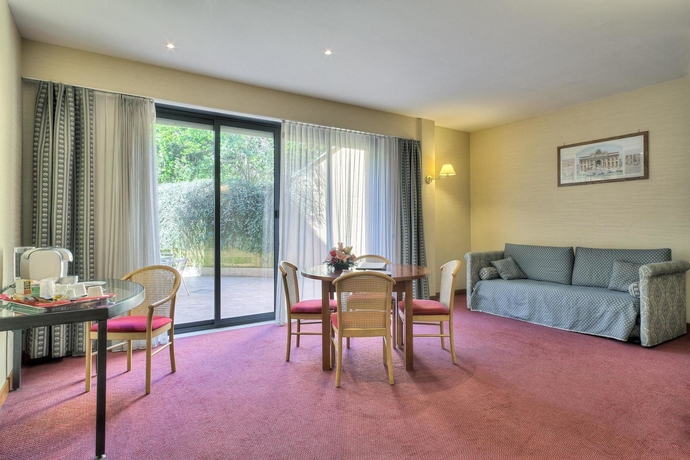 Imagen de la habitación del Hotel Petra. Foto 8