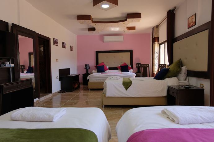 Imagen de la habitación del Hotel Petra Guests. Foto 2