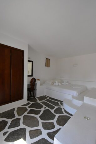 Imagen de la habitación del Hotel Petra Holiday Village. Foto 14