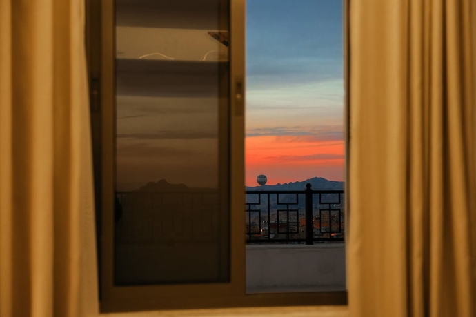 Imagen de la habitación del Hotel Petra Karam. Foto 11