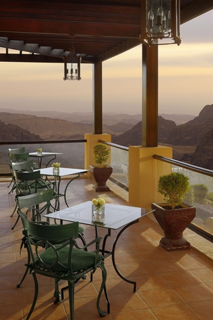 Imagen del bar/restaurante del Hotel Petra Marriott. Foto 5