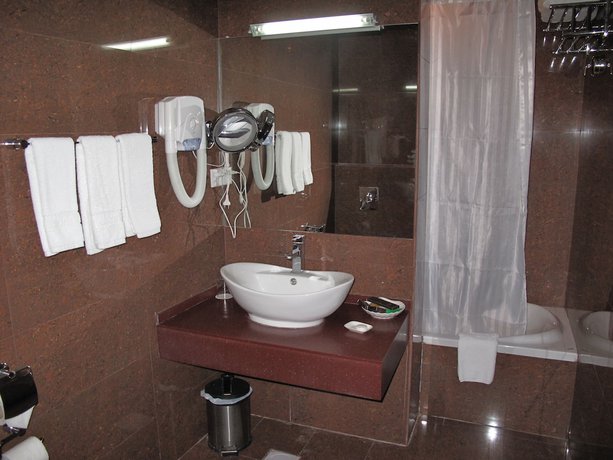 Imagen de la habitación del Hotel Petra Moon. Foto 10