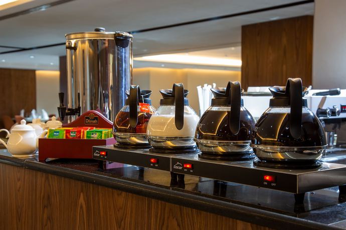 Imagen del bar/restaurante del Hotel Petra Moon Luxury. Foto 3