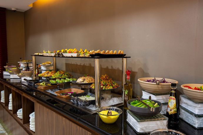 Imagen del bar/restaurante del Hotel Petra Moon Luxury. Foto 6