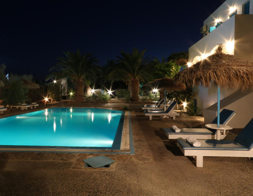 Imagen general del Hotel Petra Nera, Perissa-Perivolos. Foto 17