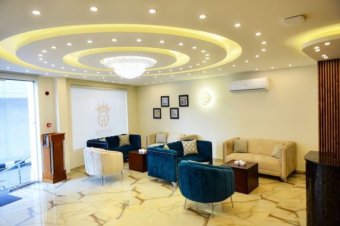 Imagen de los interiores del Hotel Petra Premium. Foto 16