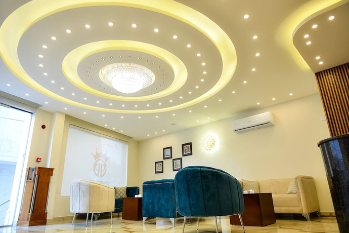 Imagen de los interiores del Hotel Petra Premium. Foto 18