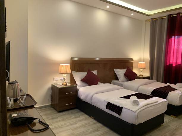 Imagen de la habitación del Hotel Petra Sky. Foto 3
