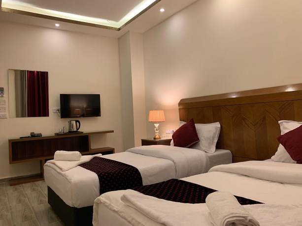 Imagen de la habitación del Hotel Petra Sky. Foto 10