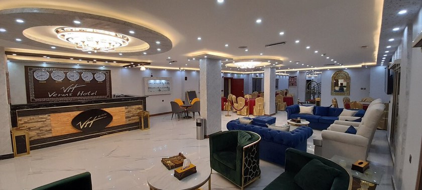 Imagen de los interiores del Hotel Petra Venus. Foto 16